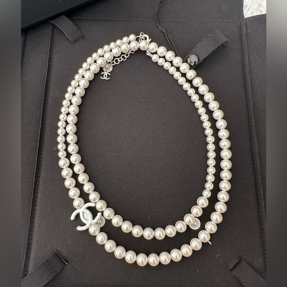 CHANEL Pearl CC Long Necklace